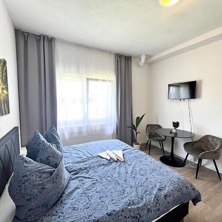 Budget City Appartement Kueche,Bad, Parken Im Zentrum Von Ravensbourg Extérieur photo