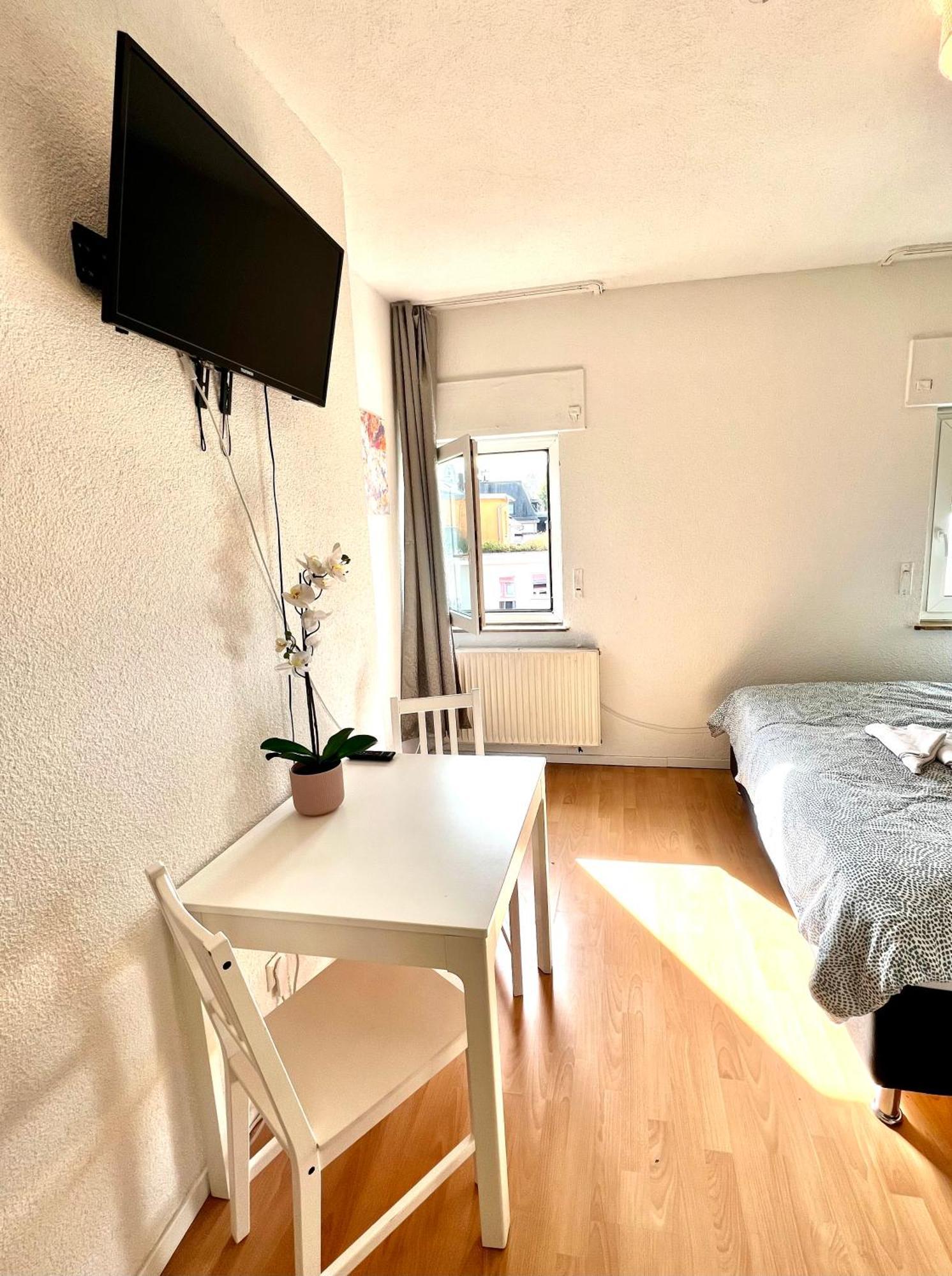Budget City Appartement Kueche,Bad, Parken Im Zentrum Von Ravensbourg Extérieur photo