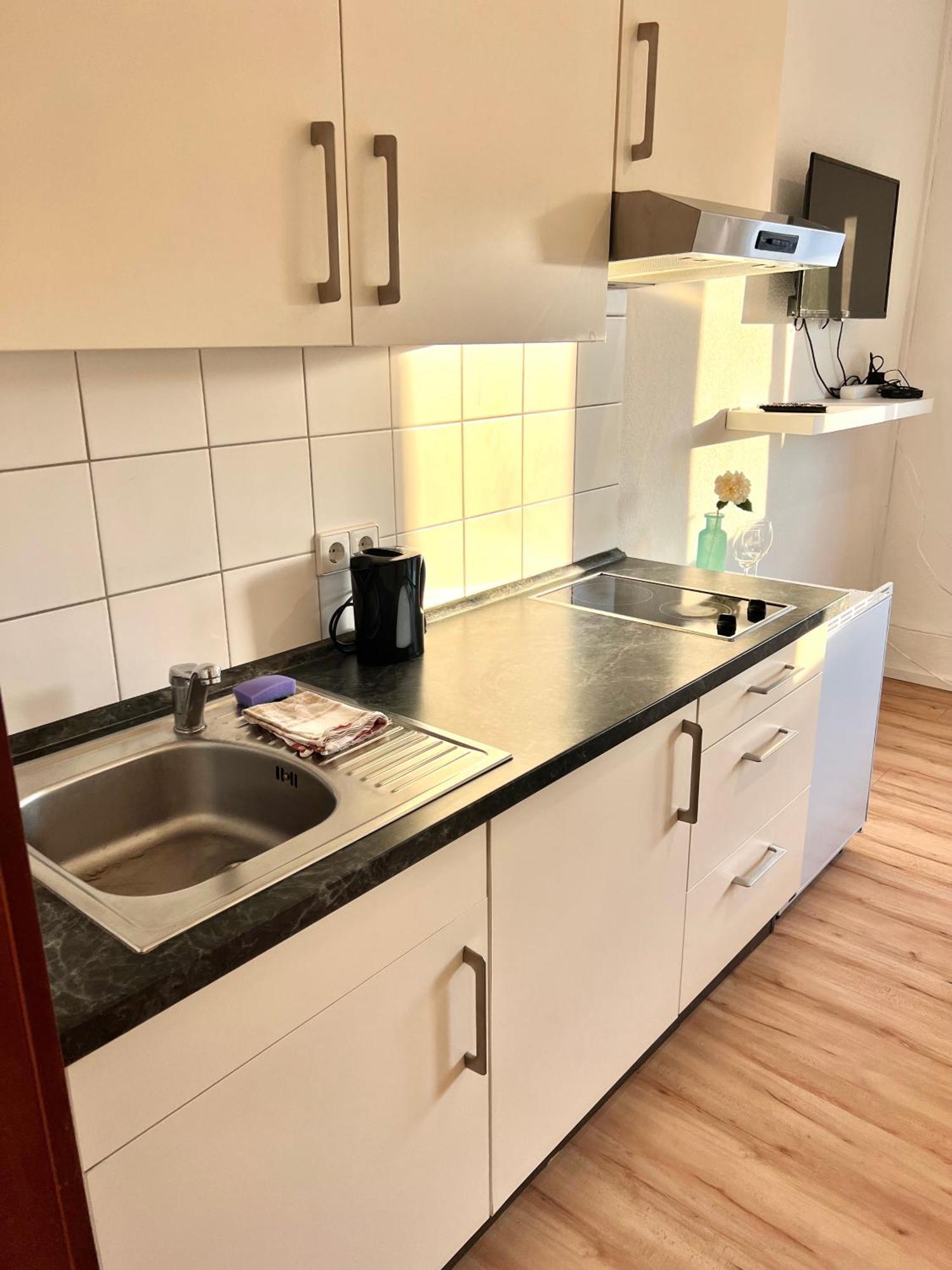 Budget City Appartement Kueche,Bad, Parken Im Zentrum Von Ravensbourg Extérieur photo